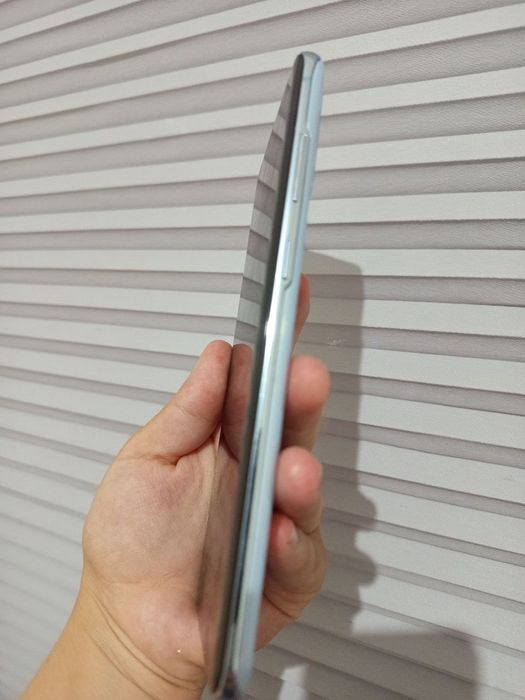 Samsung s20 plus sotiladi