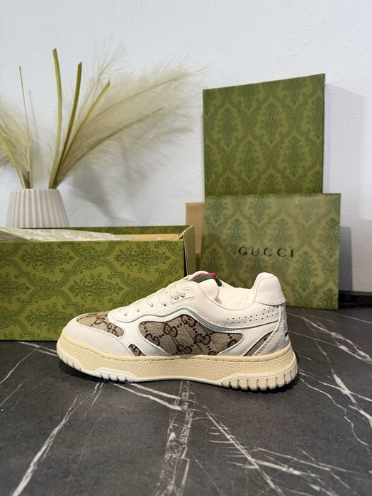 Adidasi gucci de vanzare