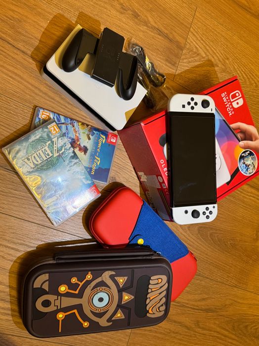 Consolă Nintendo Switch Oled