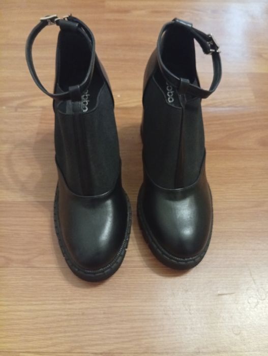 Красивые туфли-ботильоны