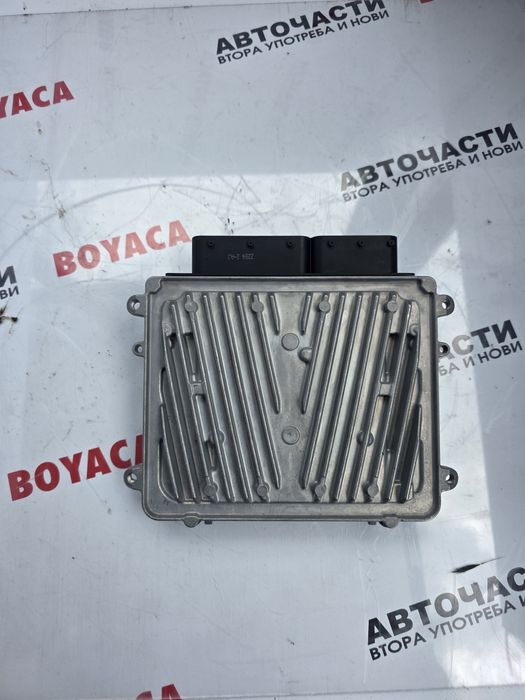 Чисто нов компютър Mercedes А 272 153 33 92

006 ME9.7 6 ZYL

153 33 92