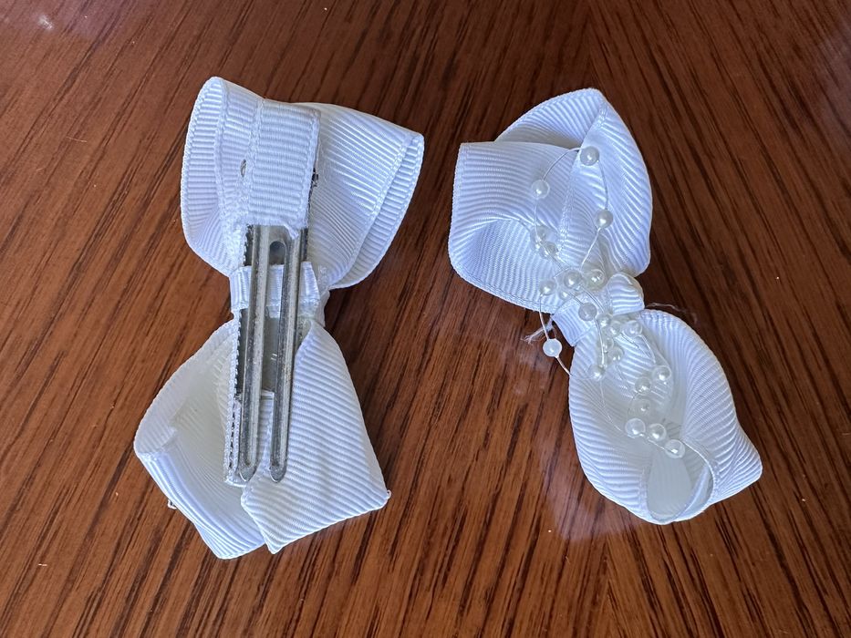 Бантики,резиночки школьные