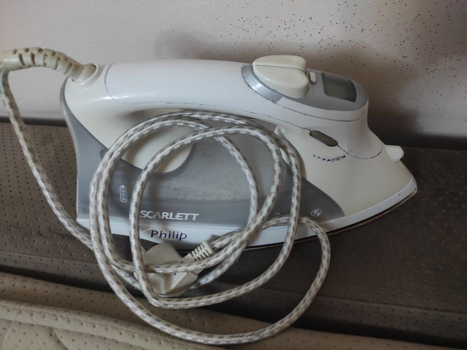 Утюг продаётся срочно