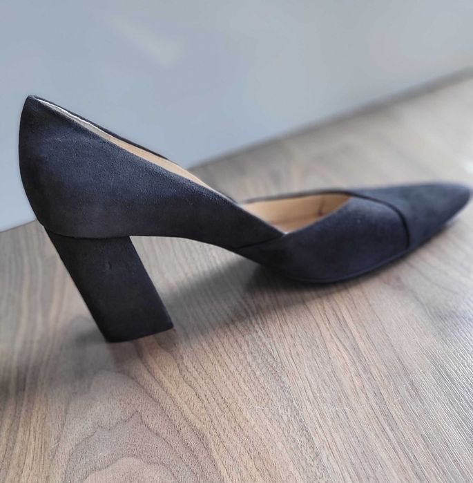 Hogl елегантни женски обувки на ток натурален велур р. 40,5 Австрия