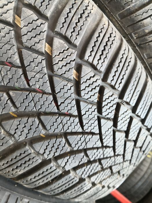 205 50 17 цола гуми като нови Bridgestone dot 23