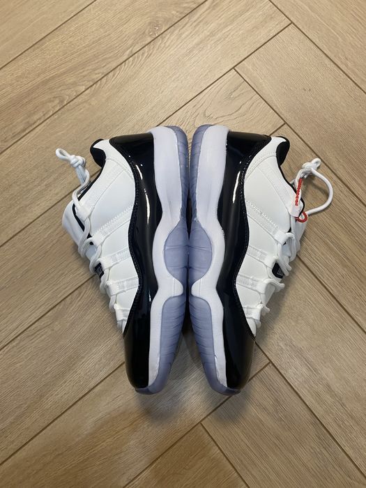jordan 11 low "Concord"
