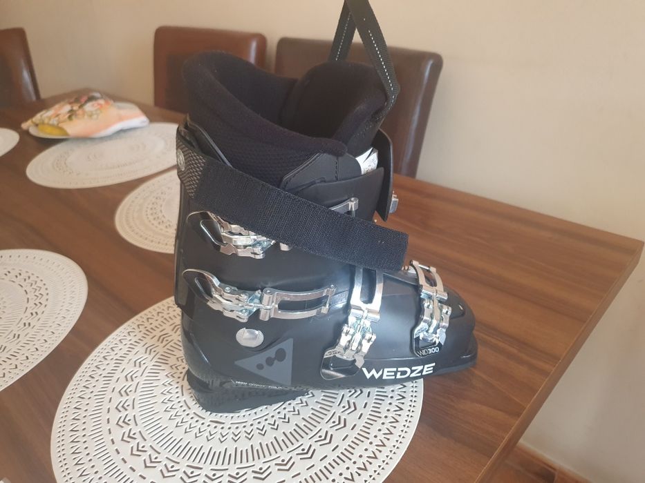 Clăpari wezde  marimea 41 noi