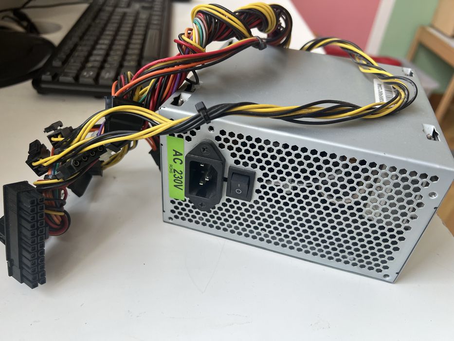 Видео карта AMD Radeon HD 7800 (2GB) + захранване 450W – комплект