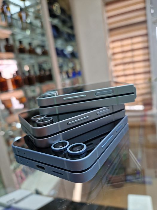 Samsung Flip6 12/256GB