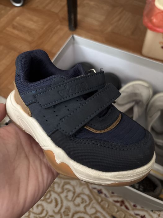 Детская обувь 4 пары