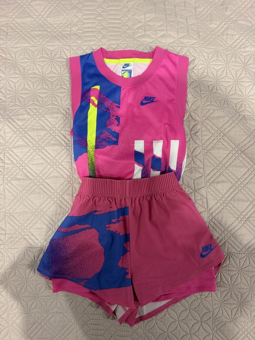 Nike тенис екипи