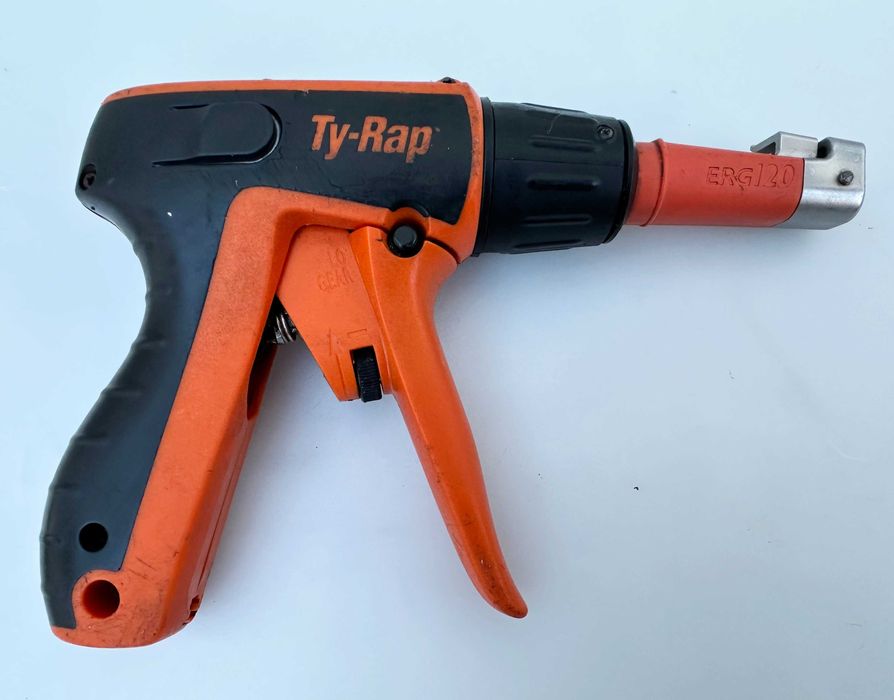 Thomas & Betts ERG120 - Инструмент за кабелни опашки