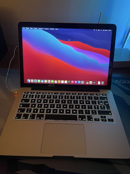 MacBook Pro 13 (Retina, 13-inch)