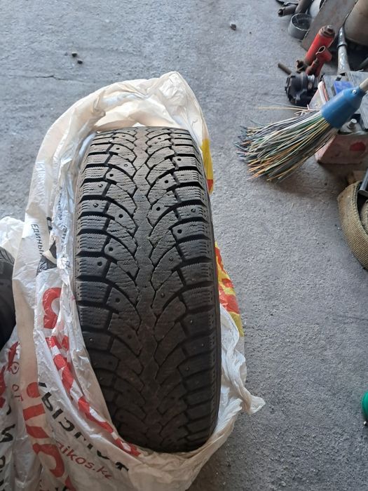 Продам покрышку зимняя