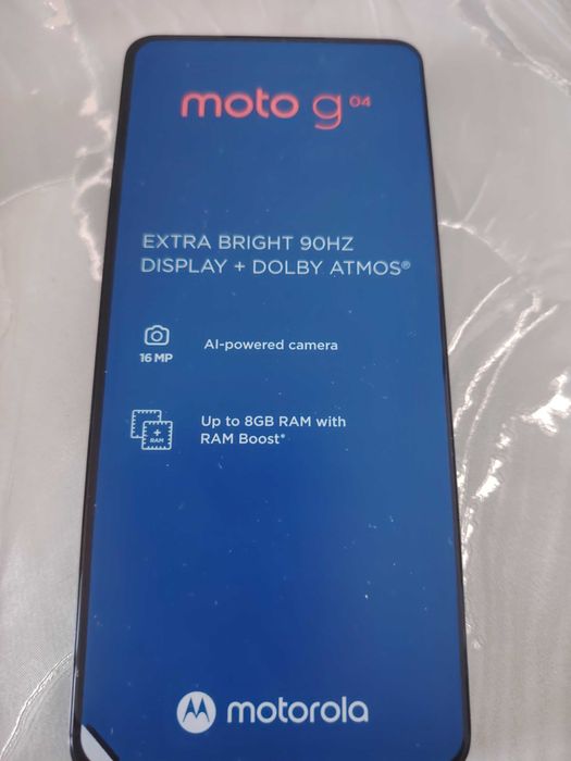Телефон Motorola g04 нов