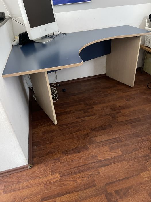 Masa birou  blat albastru