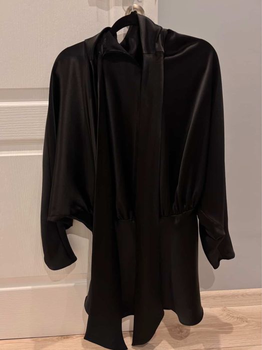 Сатенена Рокля Zara