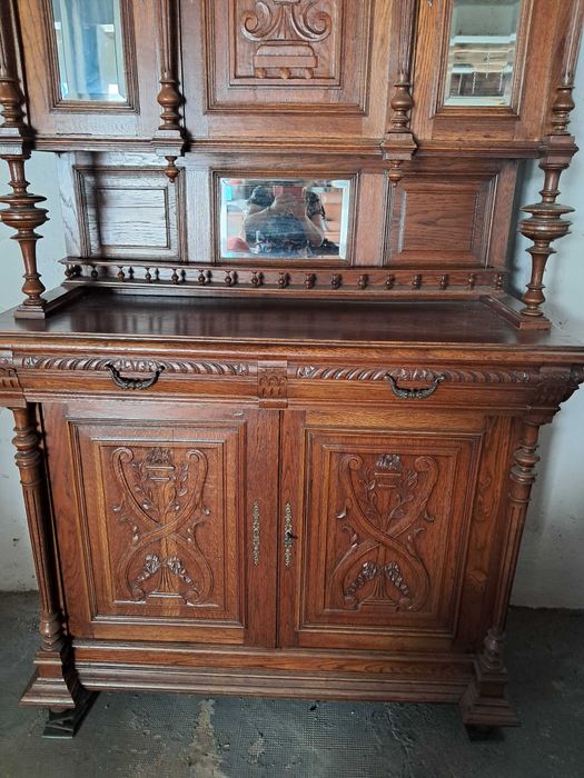 credent  din lemn masiv