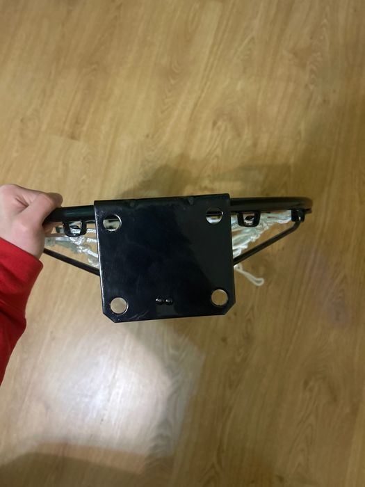 Баскетболен ринг с мрежа