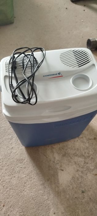Хладилна чанта на 12v