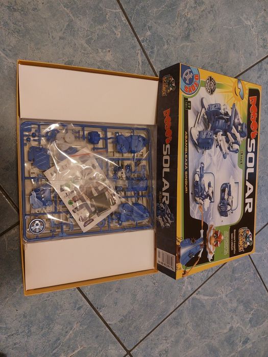 Jucarie Robot solar 3 in 1 de la D-Toys -Nou