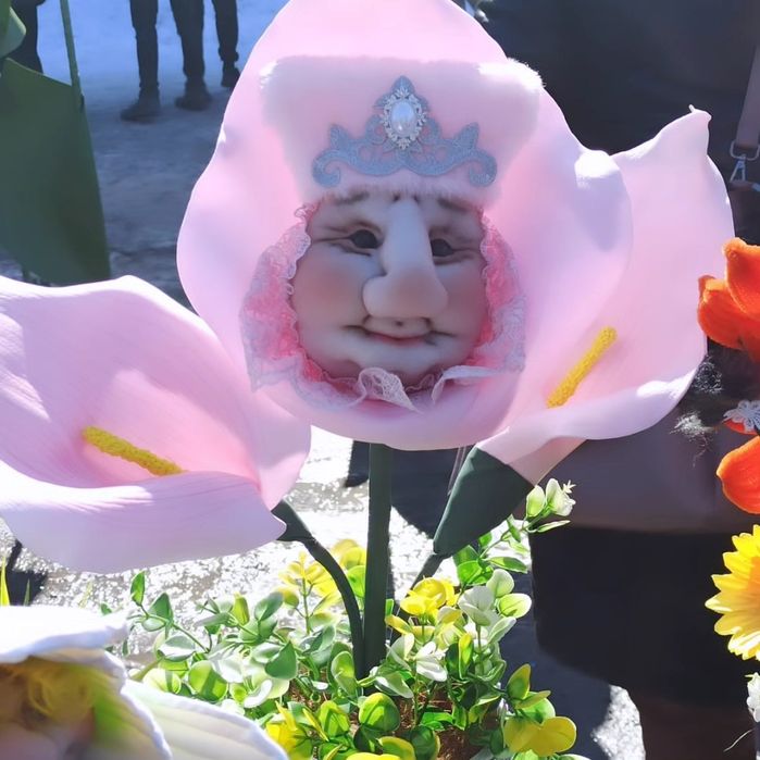 Куклы-цветы из капрона. Ручная работа