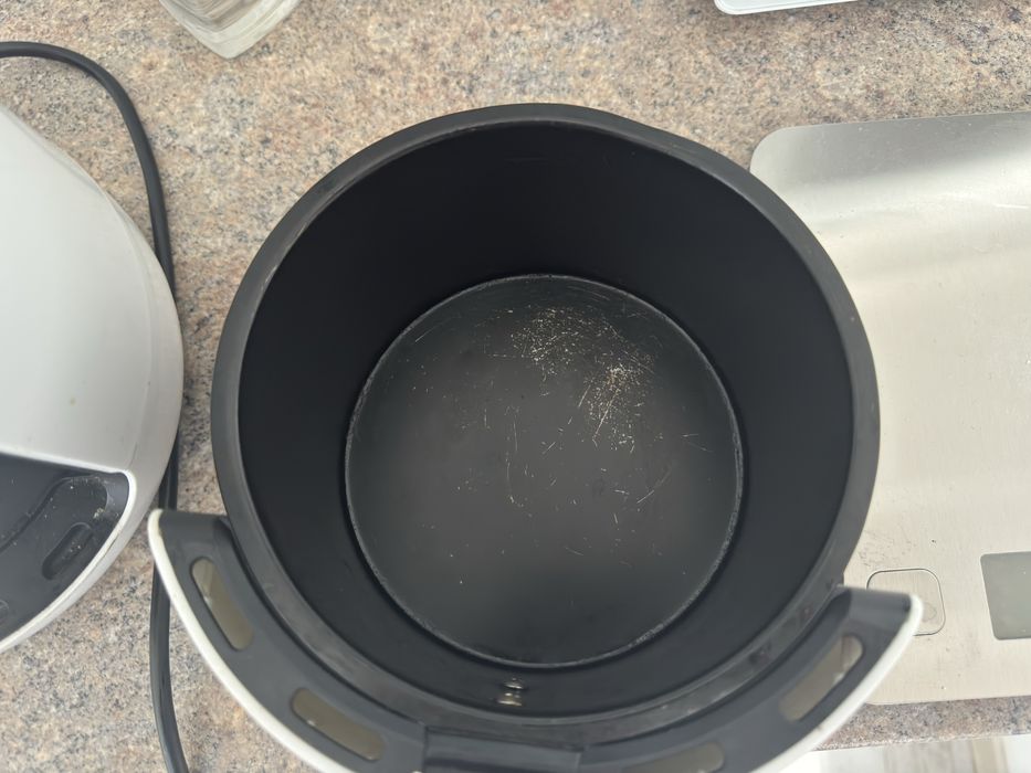 Air fryer friteuza cu aer cald Star-Light DAFB-1509WH, 900W, 1.5 l