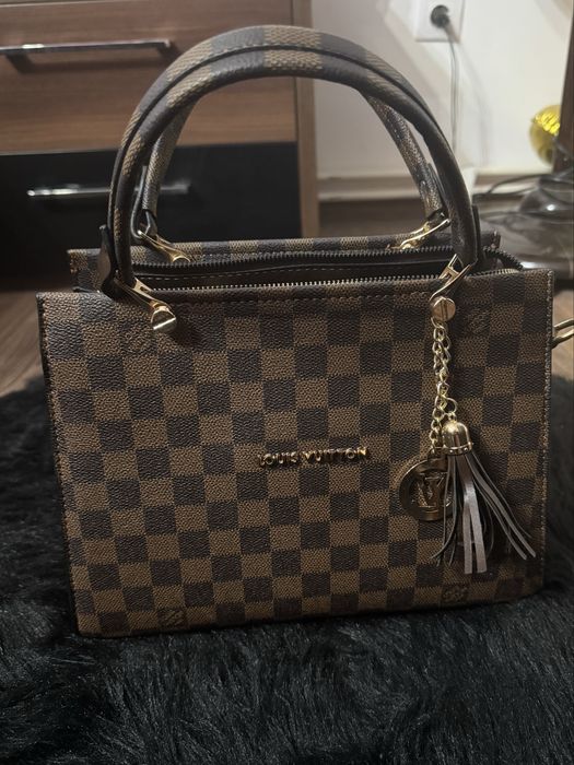 Geanta de mana Louis Vuitton (piele)