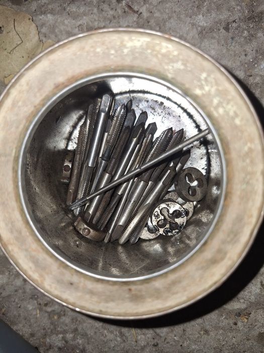 Cuțite de strung,tarozi,filiere