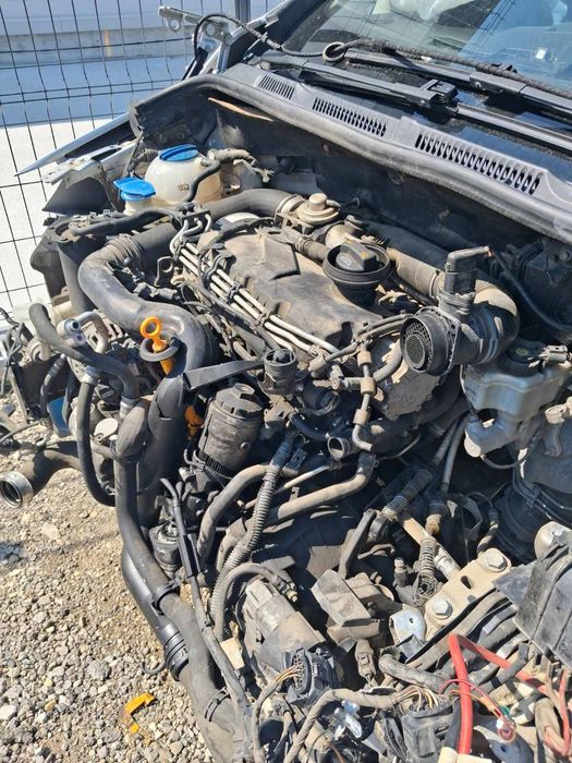 Volkswagen Golf 5 plus 1.9tdi 105hp НА ЧАСТИ