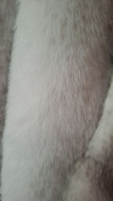 Продам шубу новую