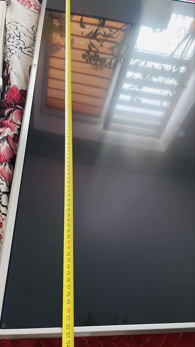 Продам телевизор smart TV (wfi) YouTube оригинал