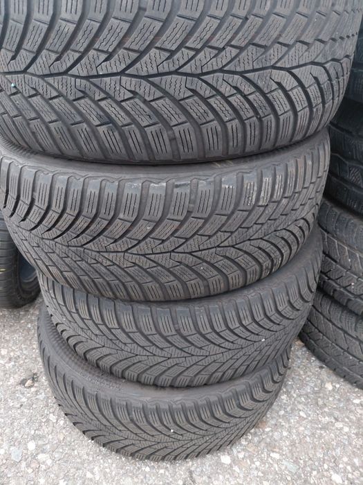 225/50/17"Continental 4бр.гуми