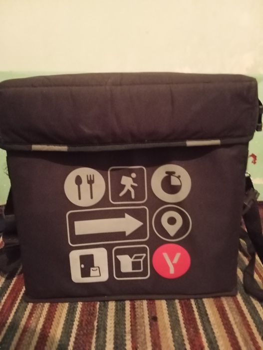 Yandeks sumkasi sotiladi xolati alo darajada