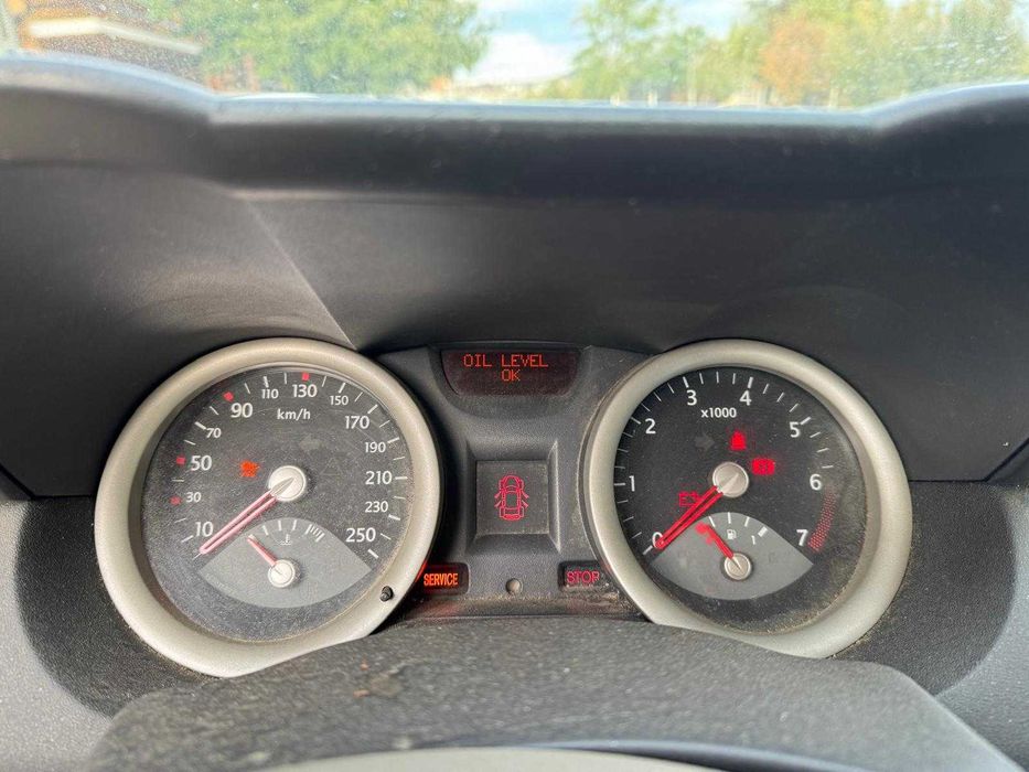 Renault Megane II 1.6 Benzină – 2006 – pentru piese / reparație / Rabla