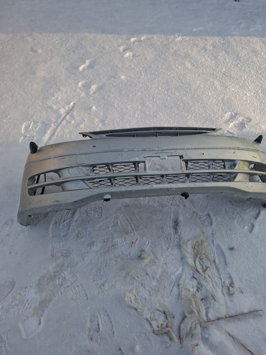 Бампер тойота превия