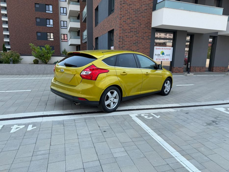 FORD Focus 2011 — imagine 4