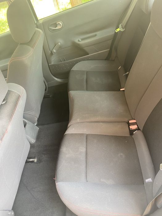 Vand Renault Megane Motor 1,6 pret 2800€