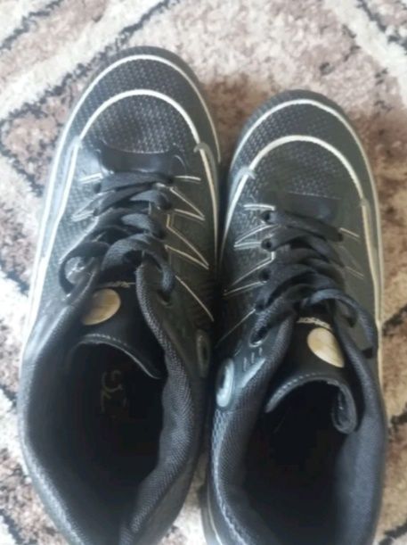 Futbol uchun butsi