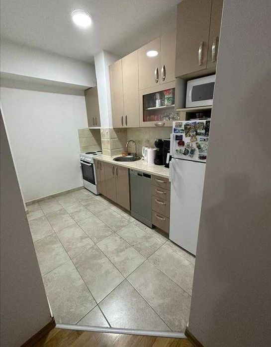 Дава се под наем Тристаен апартамент в София, Левски В - 90 кв.м за 612 € - Снимка #4