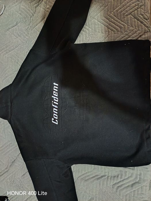 Продам кофту практически новая