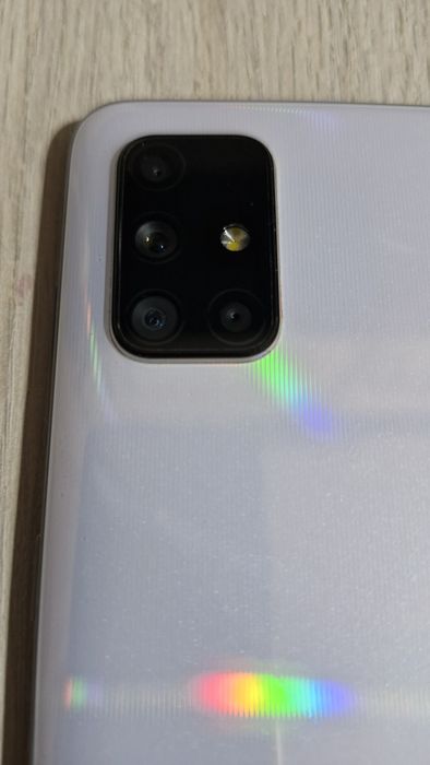 Продам телефон  Samsung  А71