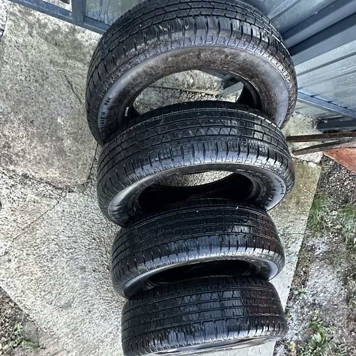 215/65R16 Continental iarna nu sunt C-uri