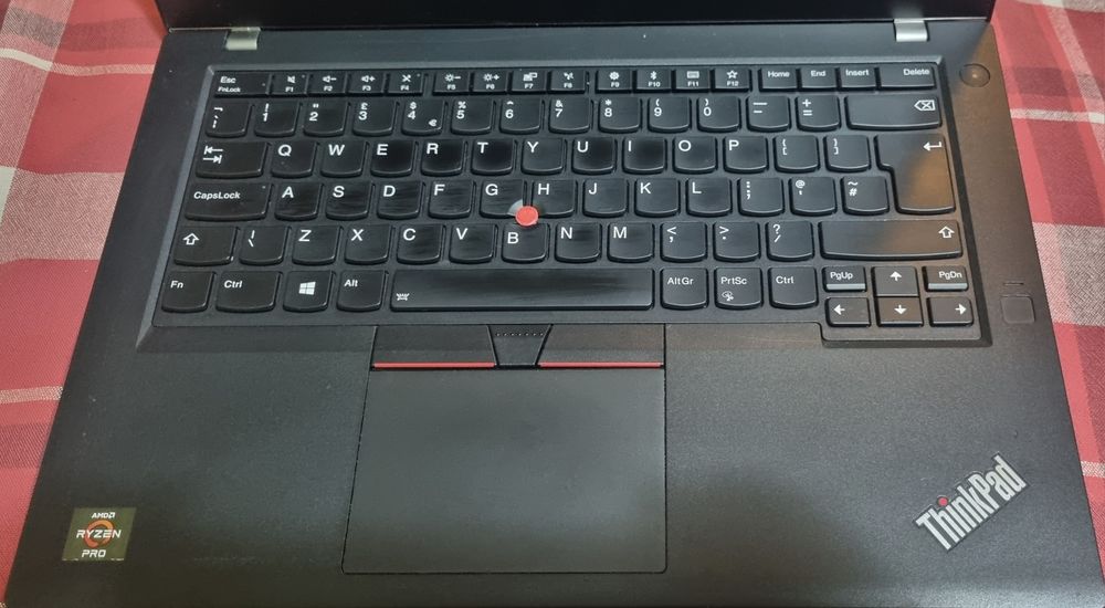 Lenovo A485 amd ryzen 5 16gb ddr4 256gb ssd m2 14" ,,baterie noua,,