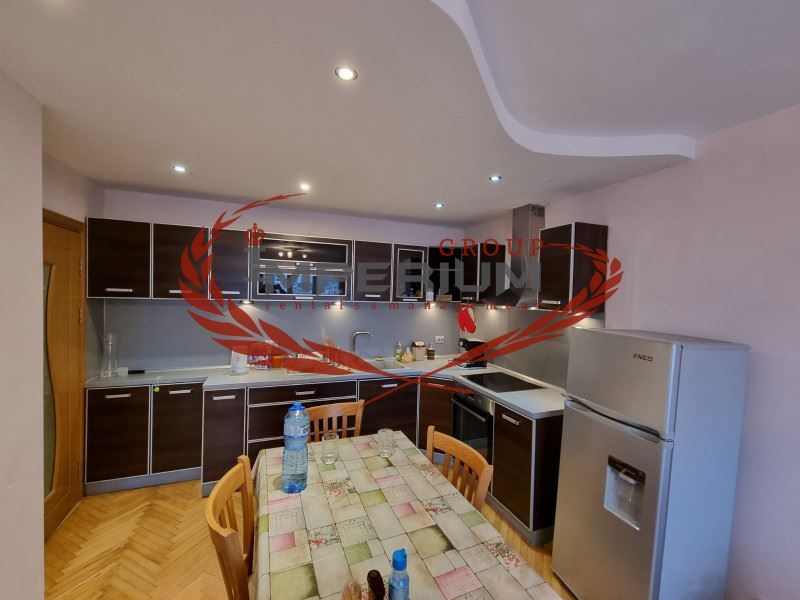 Дава се под наем Тристаен апартамент в Варна, Левски - 70 кв.м за 573.24 € - Снимка #7