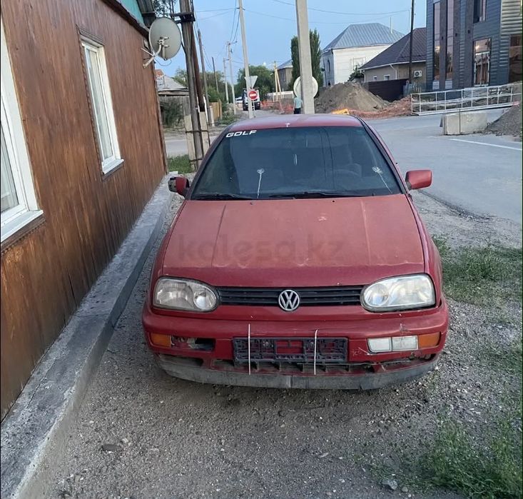 Авто фольсфаген гольф 3