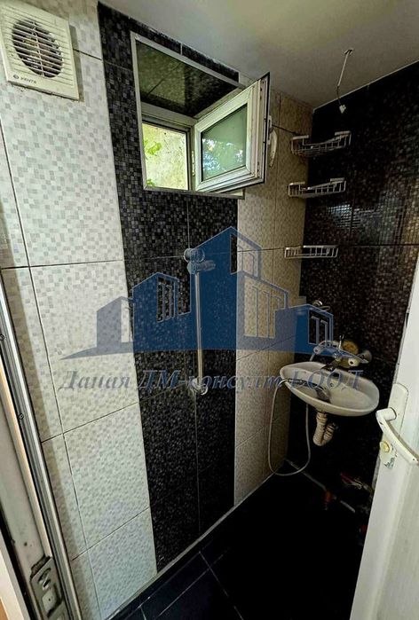 Продава се Къща в Шумен, Добруджански - 50 кв.м за 2550 €/кв.м - Снимка #9