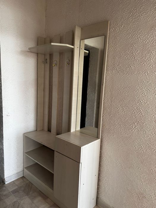 Продаи кухонный, шкаф, кровать