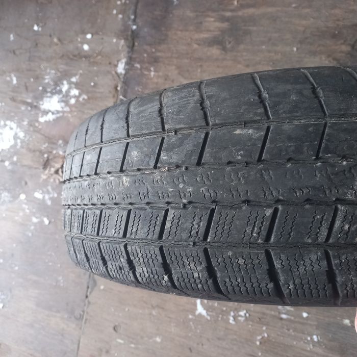 Продам зимние шины
