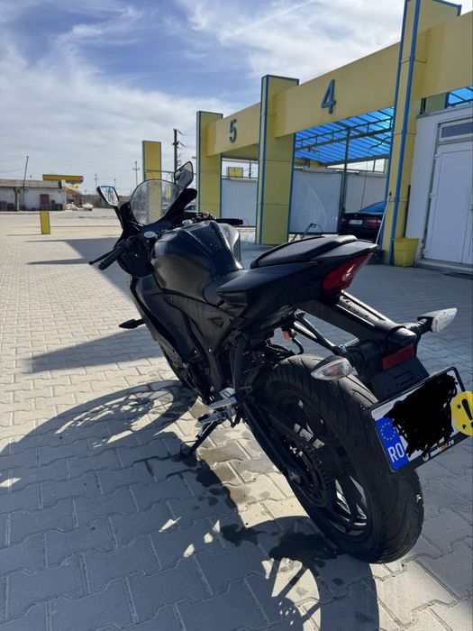 Yamaha yzf r125 2025